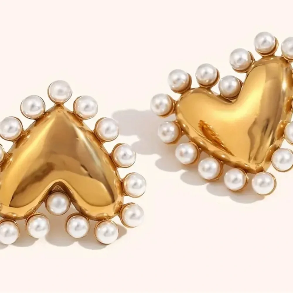 Hautesales crystal heart